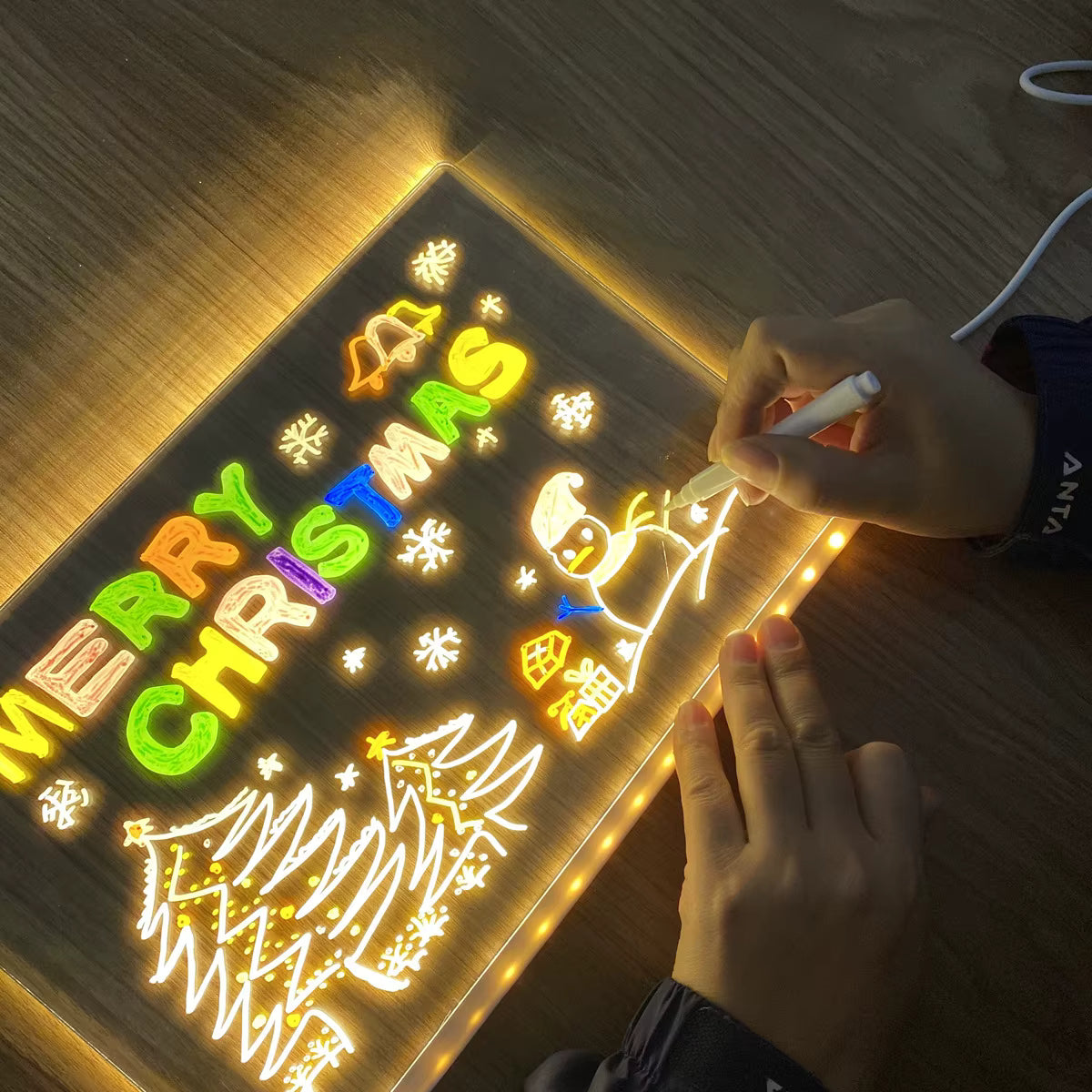 Tableta LED Magica 30x20 cm + 7 Markere colorate + Laveta de sters